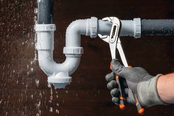 Professional Gas Line Repair technician working in Fort Lee, VA